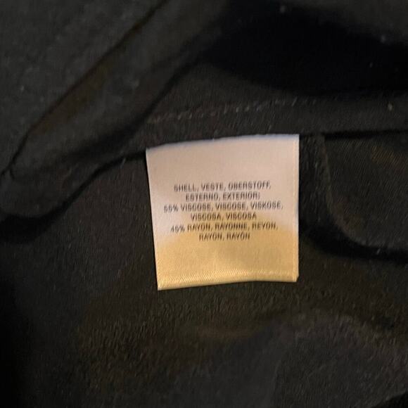 Anthropologie Elevenses Black Slit Leg Gaucho Capri Pants. Viscose/Rayon Size 8 - Picture 3 of 8